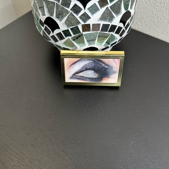 NWOB MAC *RARE* Rossy de Palma Two Shade Palette - Picture 2 of 5